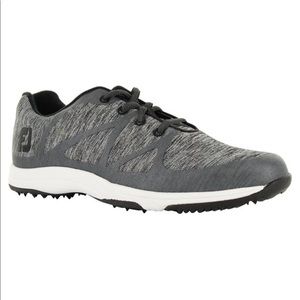 NWT Women’s golf shoes